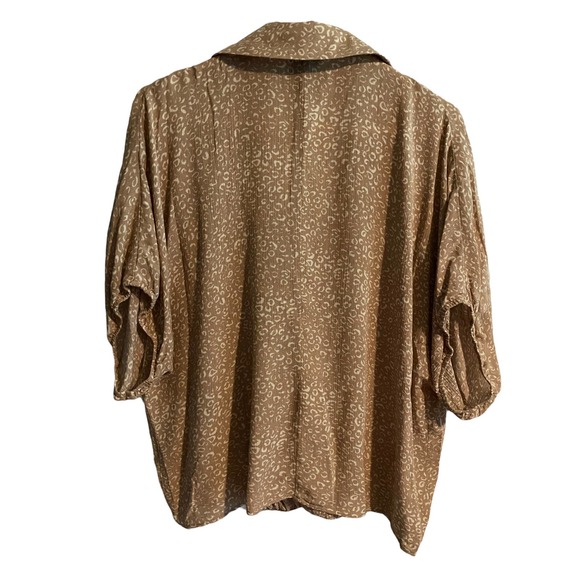 Daytrip Tan Cream Print Faux Wrap Balloon Sleeve Size Medium - Picture 5 of 5